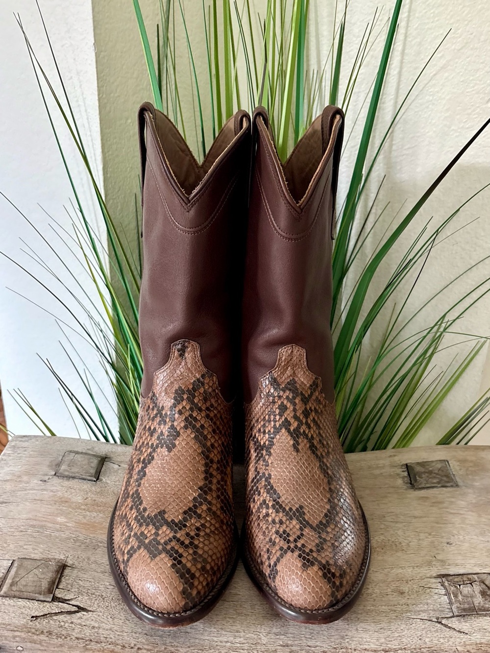 Tecovas The Boone Python Boots - Picture 3 of 9
